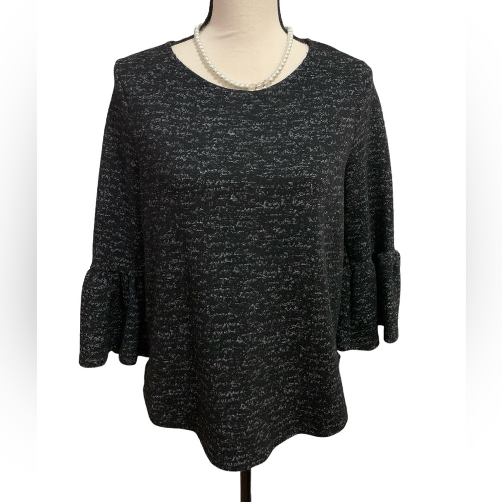W5 black ruffled sleeve blouse sz S